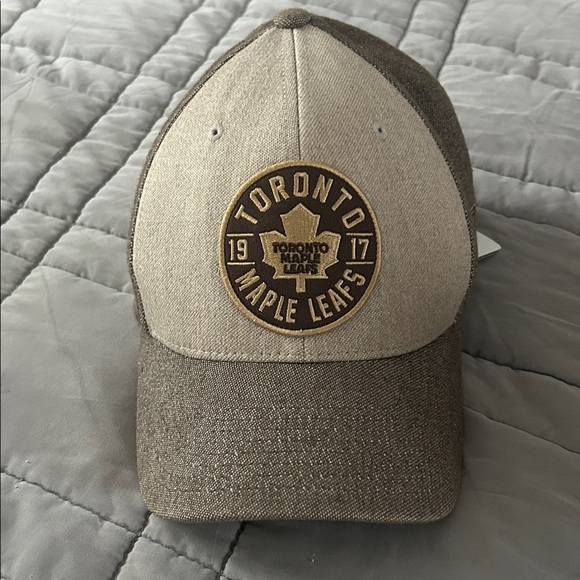 NHL Other - NHL Toronto Maple Leafs Brown and Tan Hat
